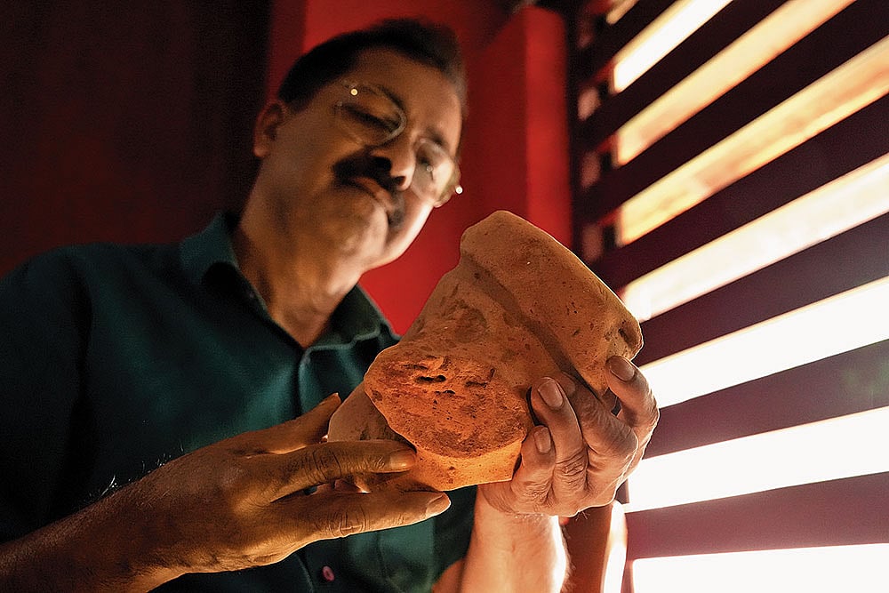 | Photos: Tribhuvan Tiwari : A Slice of the Past: Archaeologist K.P. Shajan