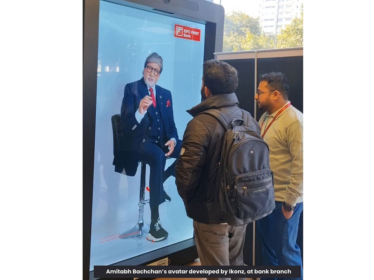 Innovation Alert: Do You Know About This Indian Company That Is Bringing Life-like Amitabh Bachchan's Avatar To Your Bank Branch And You Can Interact With Him Too!