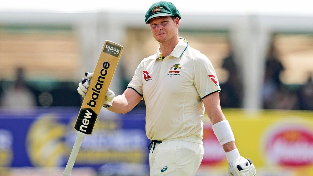 Steve Smith acknowledges the crowd after scoring a hundred against Sri Lanka in Galle.