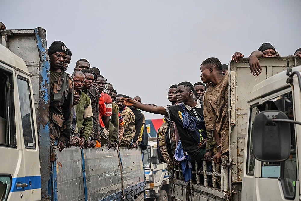 Rwanda-backed M23 rebels battle for DR Congos Goma_6