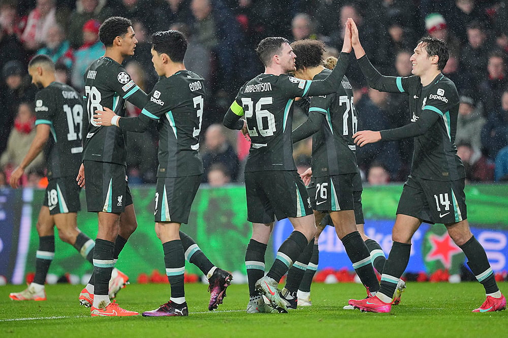 UEFA Champions League UCL soccer PSV Eindhoven vs Liverpool match photo: 3