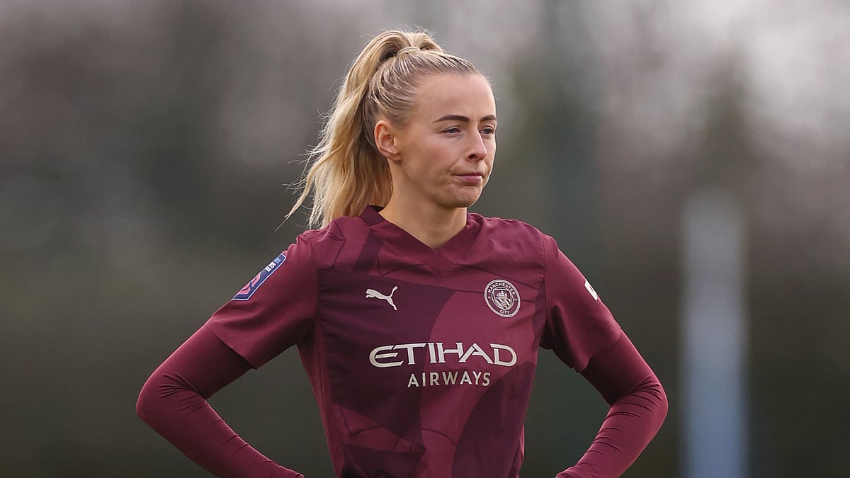 Chloe Kelly has joined Arsenal on loan from Manchester City.