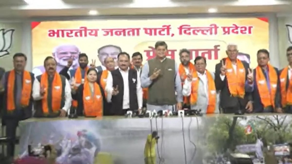 screengrab from BJP Delhi live : 8 AAP MLAs joined BJP ahead of elections.