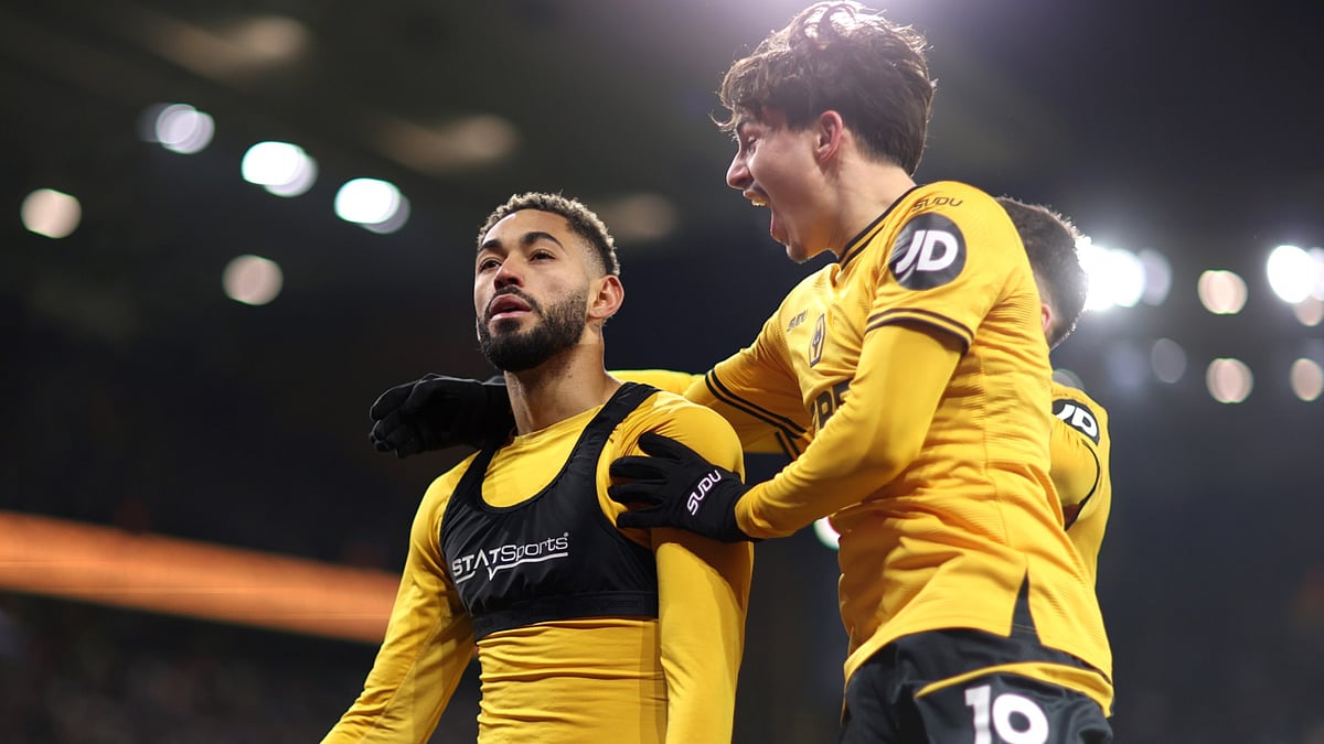 Matheus Cunha celebrates Wolves' second goal