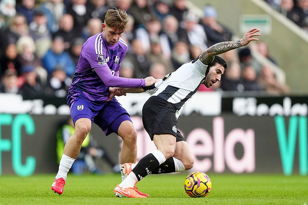English Premier League soccer Newcastle United and Fulham photo: Sandro Tonali 