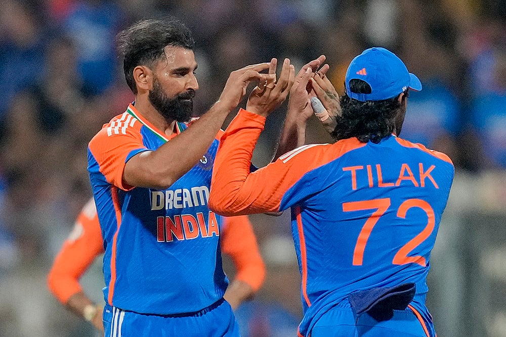 India Vs England Cricket IND vs ENG 5th T20I Photo from Mumbai: Mohammed Shami