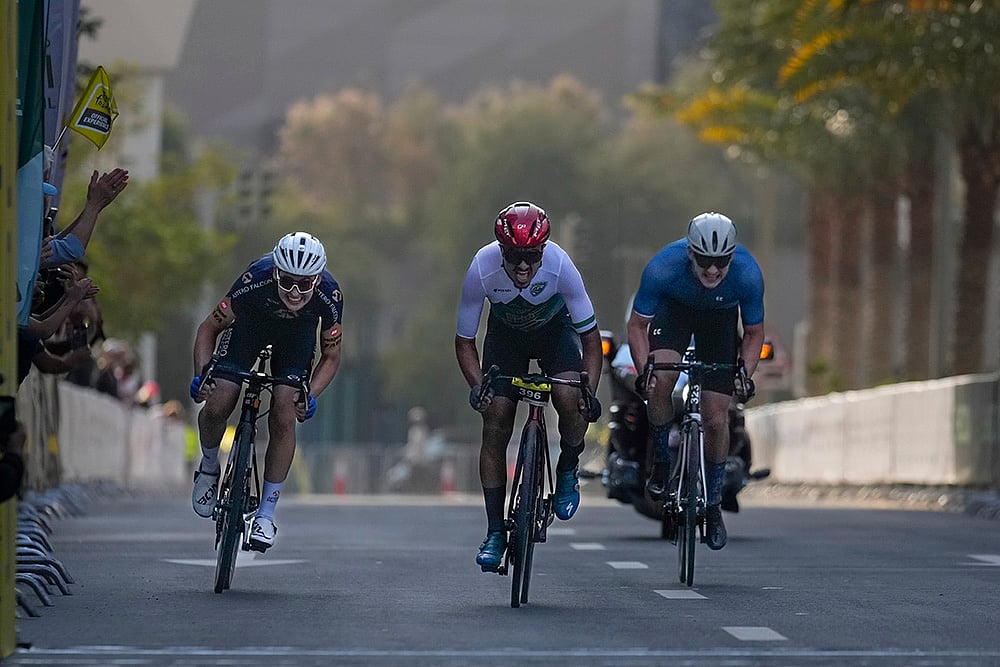 LEtape Dubai cycling race in Dubai Emirates Cycling pics_Ibrahiem Alrefai