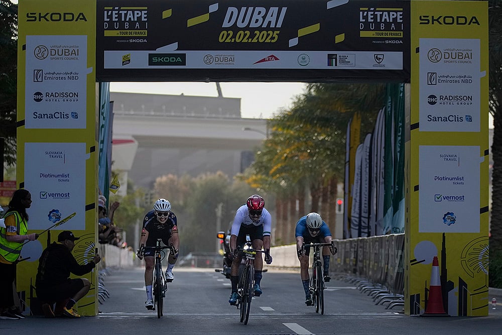 LEtape Dubai cycling race in Dubai Emirates Cycling pics_