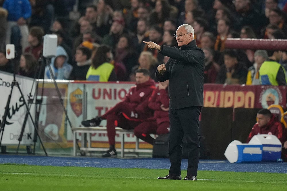 Italian Serie A soccer AS Roma vs Napoli match photo: Claudio Ranieri