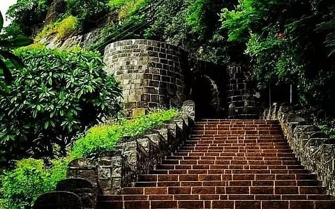 Shivneri Fort