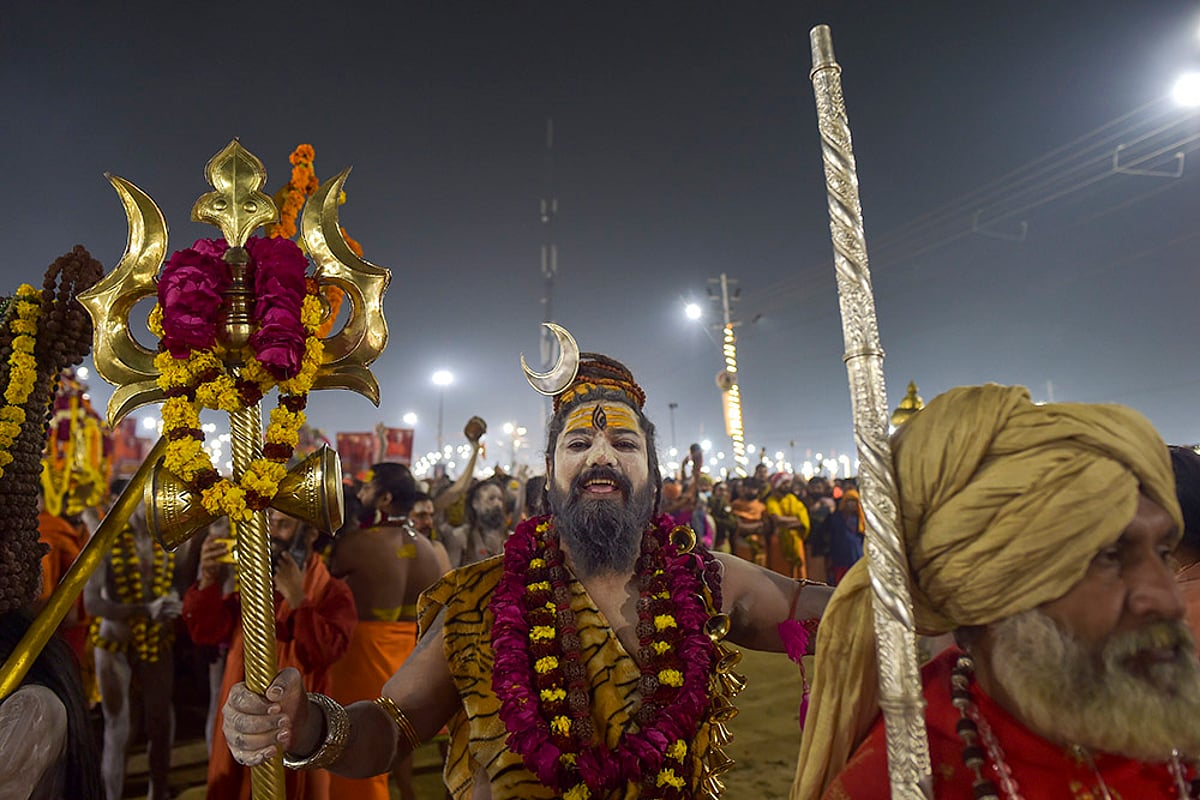 Maha Kumbh Mela 2025 Holy dip on Basant Panchami at Sangam in Prayagraj pic_1