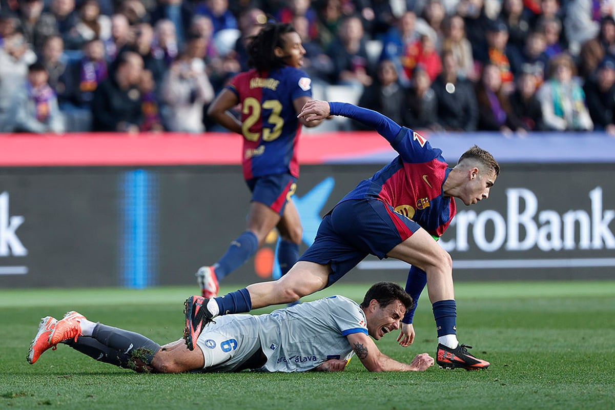 Spanish Soccer La Liga FC Barcelona vs Alaves match photo: Fermin Lopez