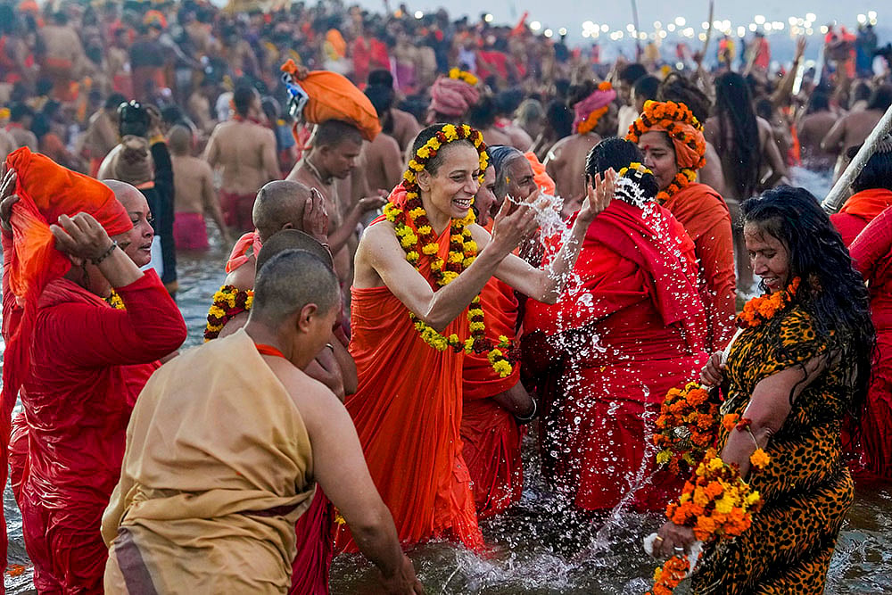 Maha Kumbh Mela 2025 Holy dip on Basant Panchami at Sangam in Prayagraj pic_5