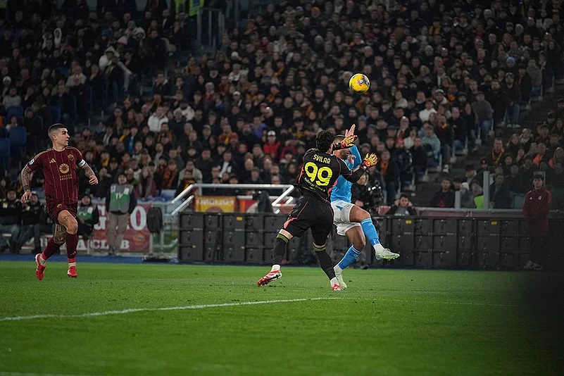 Italian Serie A soccer AS Roma vs Napoli match photo: Leonardo Spinazzola
