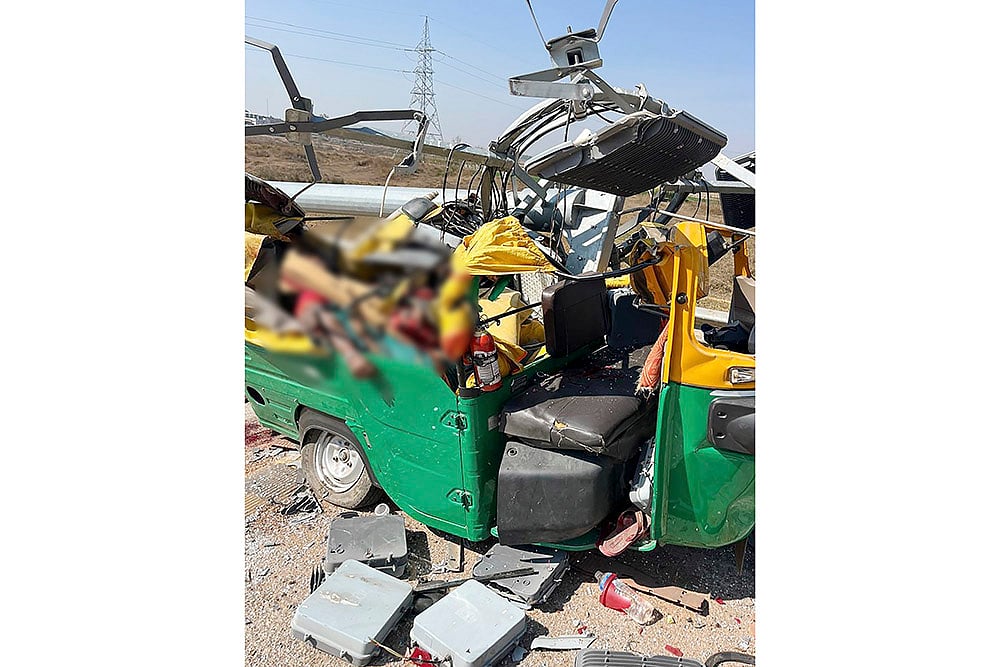 2 killed after electric pole fell on auto-rickshaw