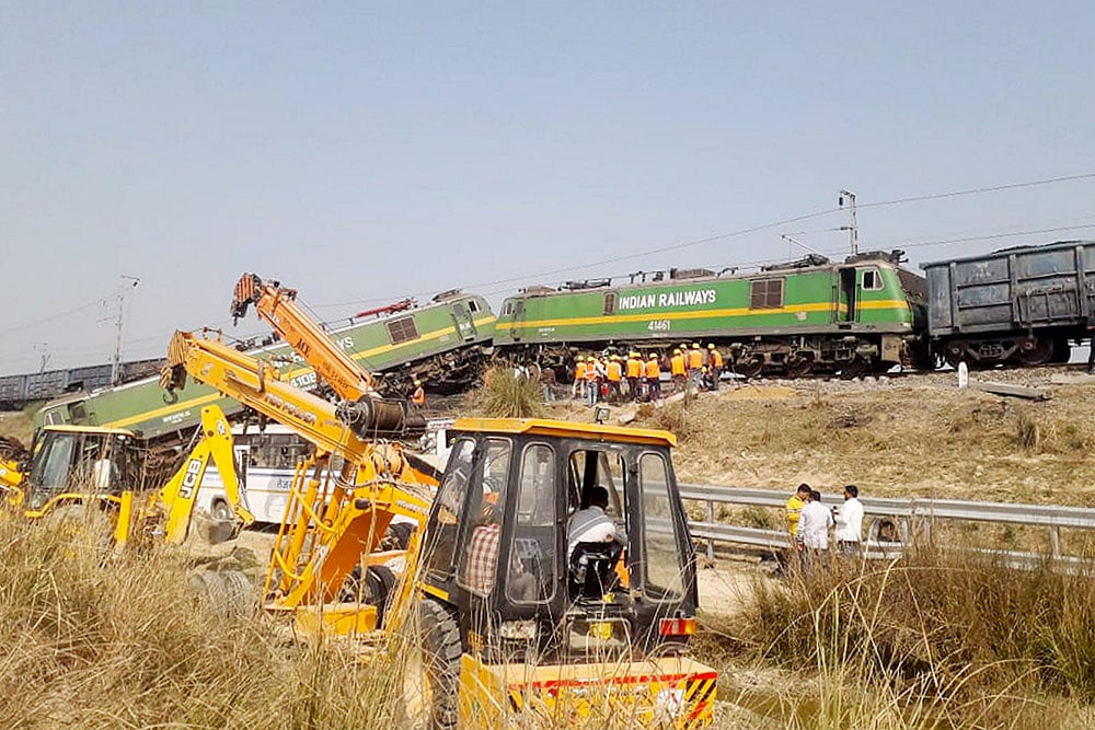Goods trains collide near UPs Fatehpur