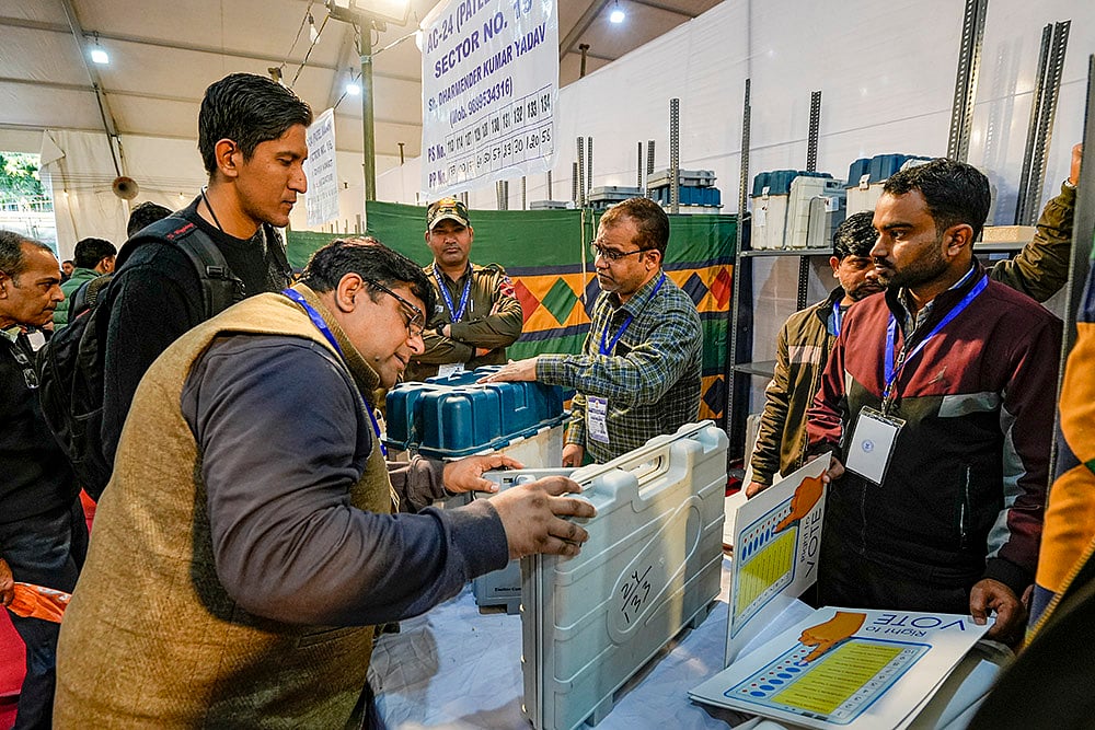 Preparations for Delhi polls 2025 pics_2