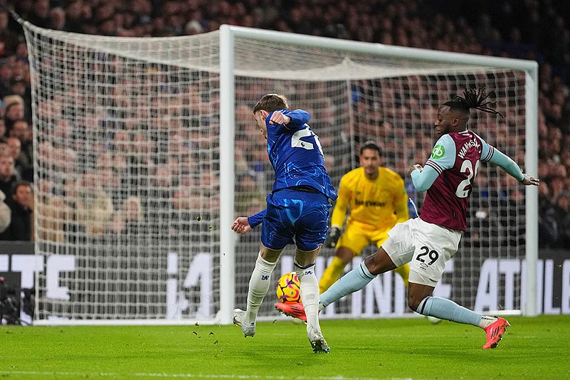 English Premier League soccer Chelsea vs West Ham United match pics: Aaron Wan-Bissaka