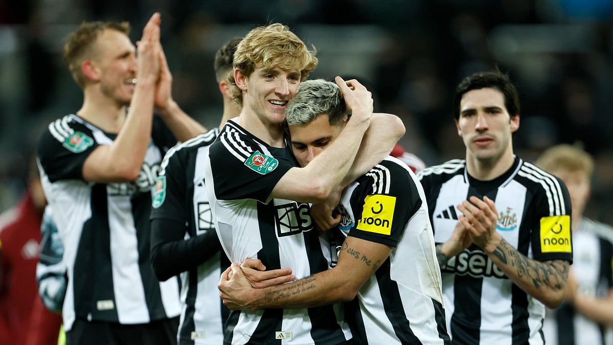 Newcastle United celebrate reaching EFL Cup final