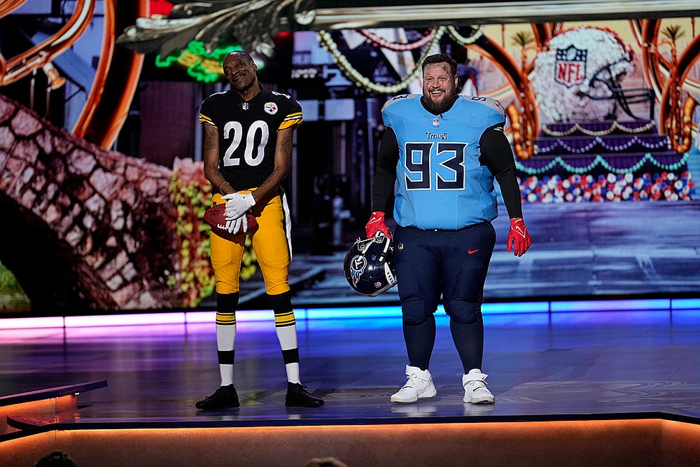 Super Bowl 59 Football NFL Honors award show: Snoop Dog and Jelly Roll