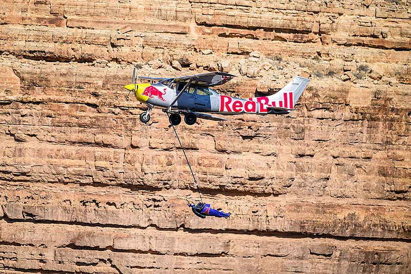 German Skydiver Max Manow Redefines Human Flight: Max Manow and Luke Aikins