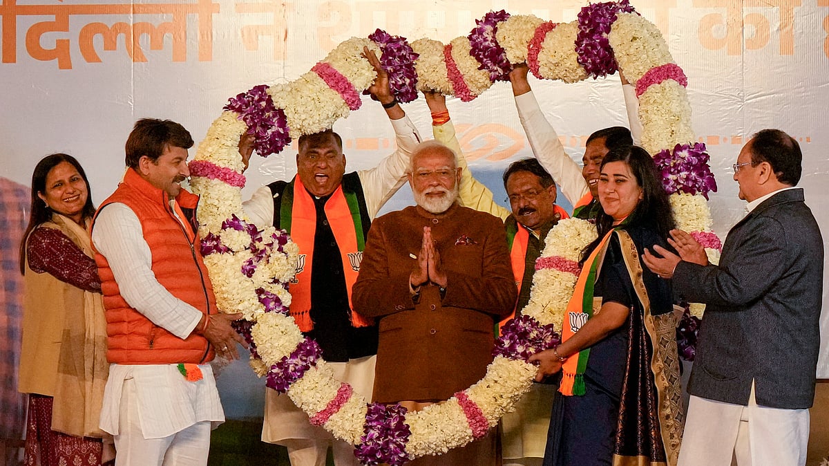 PTI/Manvender Vashist Lav : BJP celebrating victory.