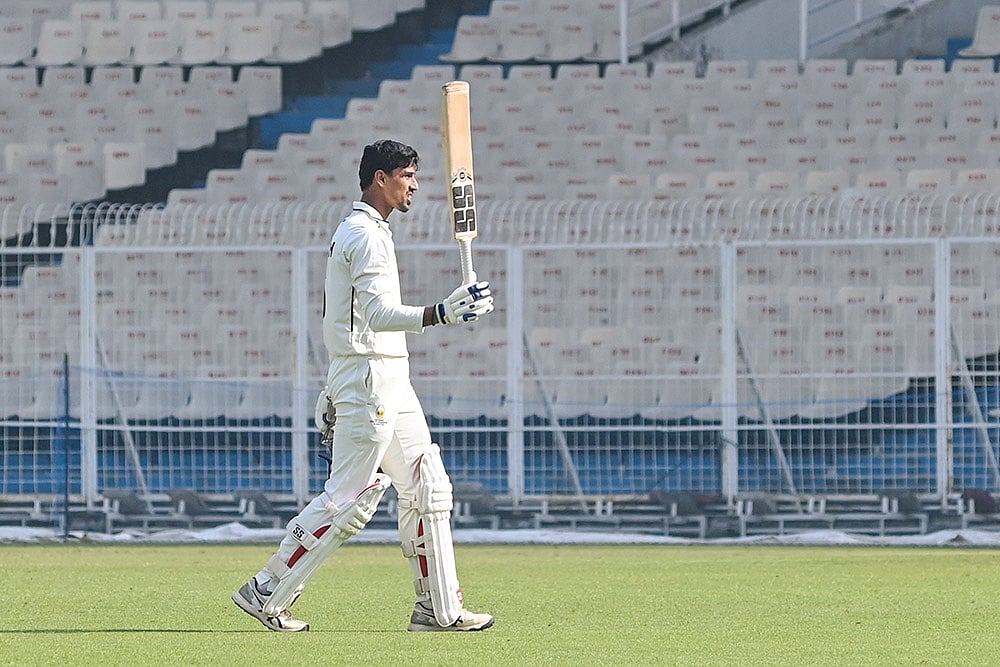 Mumbai batter Tanush Kotian