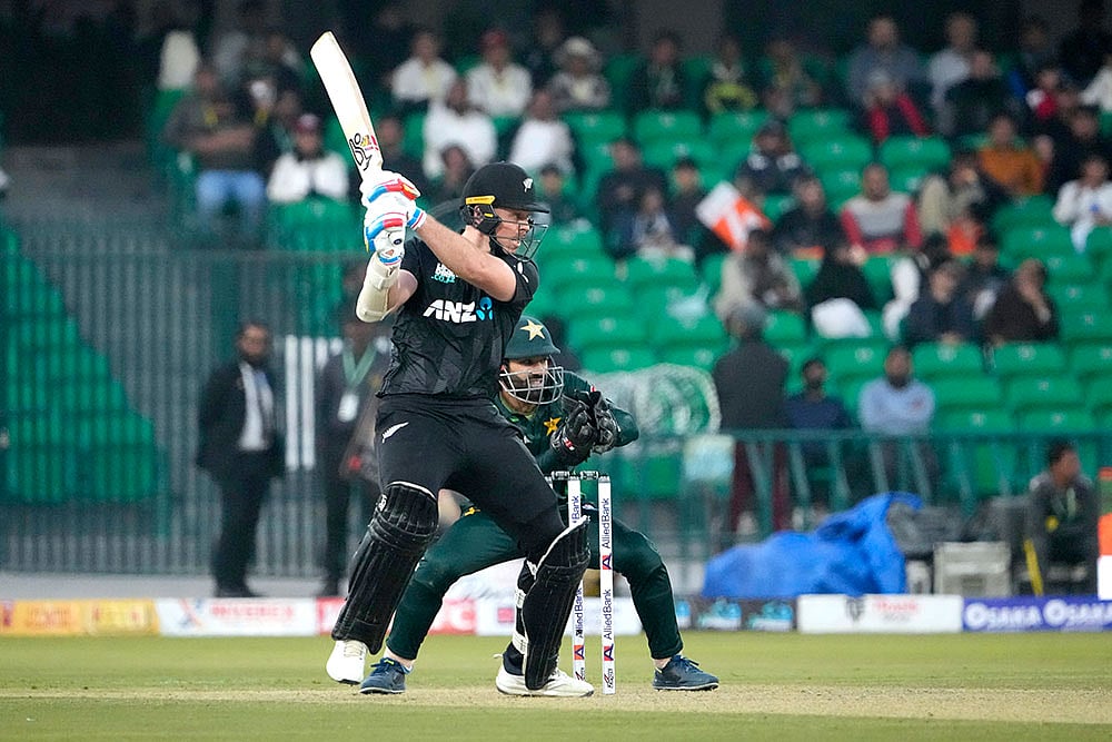 Tri-Series ODI Cricket Match: Pakistan vs New Zealand