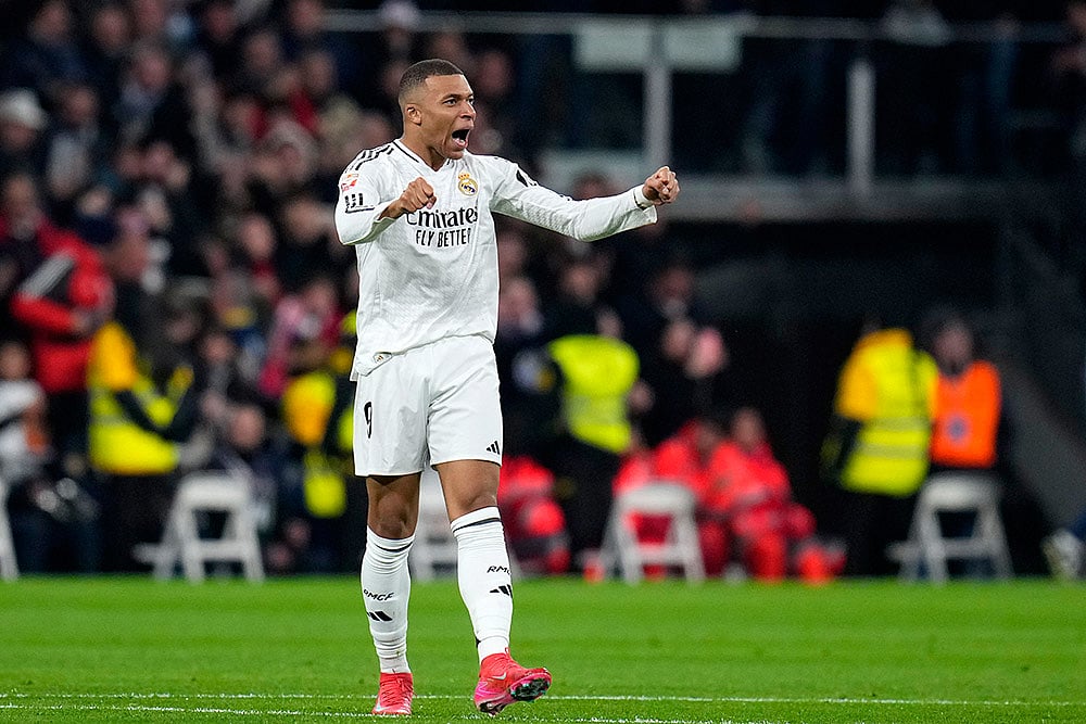La Liga Soccer Match: Atletico Madrid vs Real Madrid