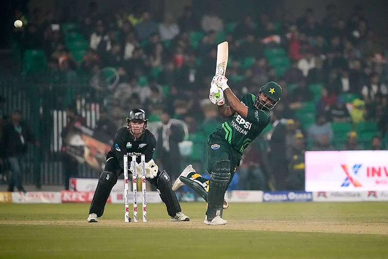 Pakistan Tri-Nation Series: Pakistan vs New Zealand