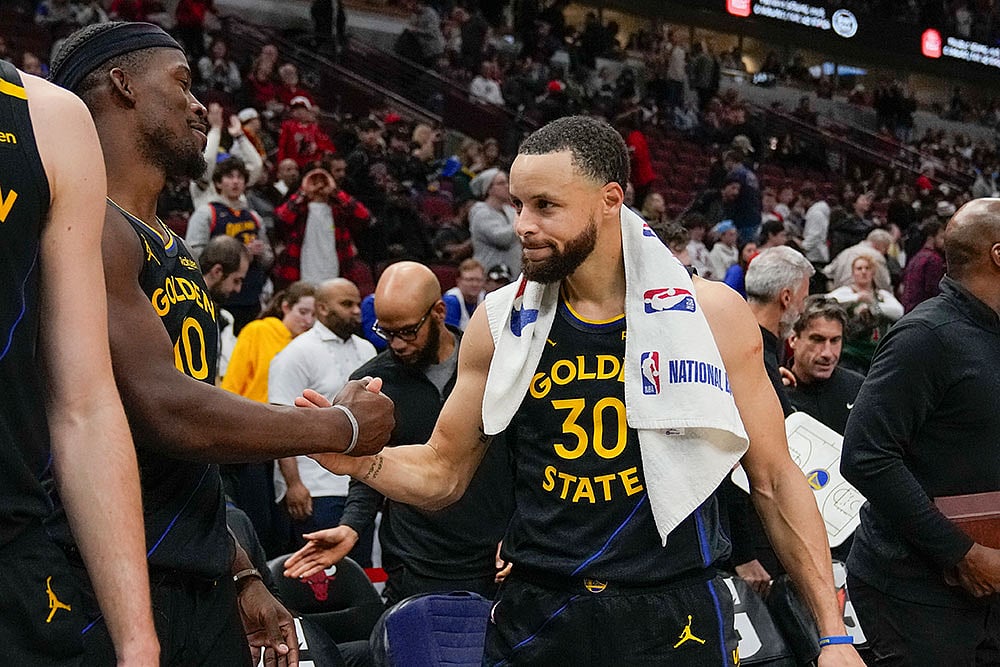 NBA Basketball Game: Chicago Bulls vs Golden State Warriors