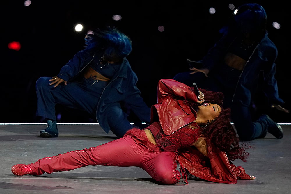 NFL Super Bowl LIX Football Philadelphia Eagles vs Kansas City Chiefs: SZA performs