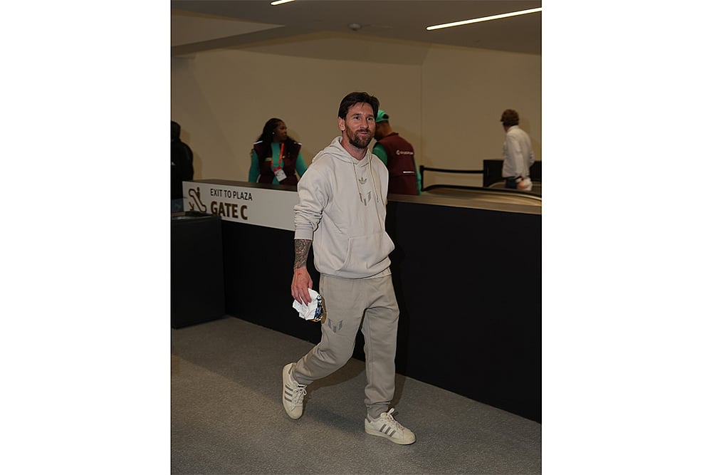 NFL Super Bowl 59 football game Philadelphia Eagles vs Kansas City Chiefs: Lionel Messi 