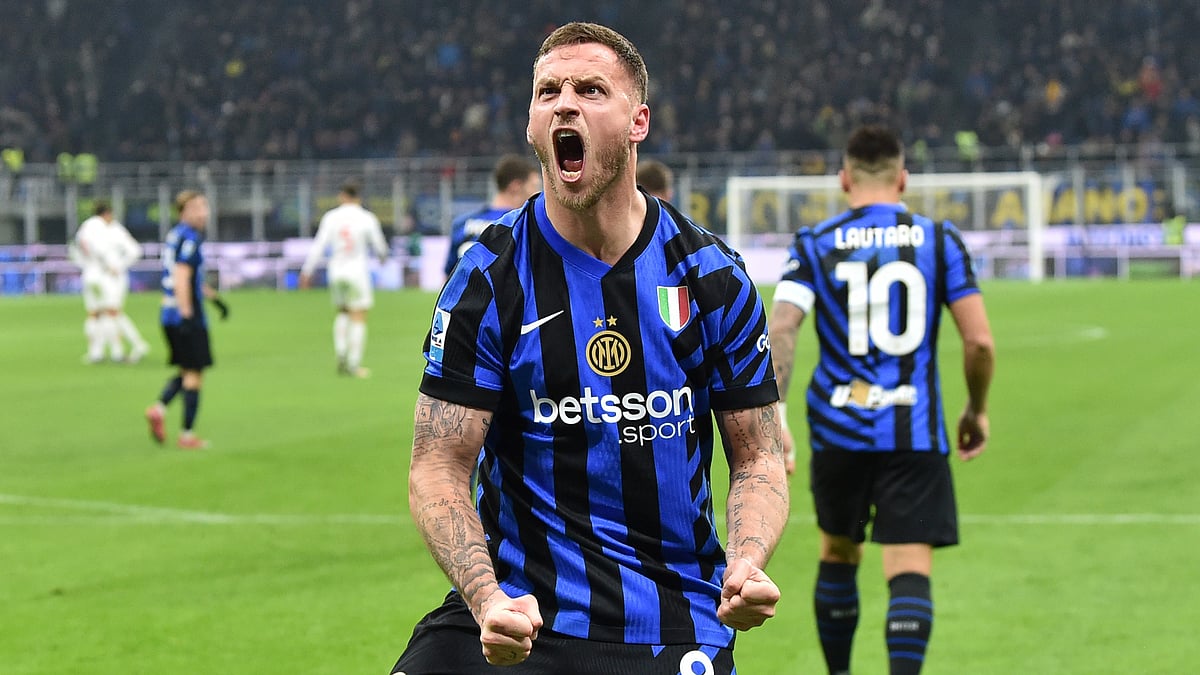 Marko Arnautovic celebrates his goal against Fiorentina