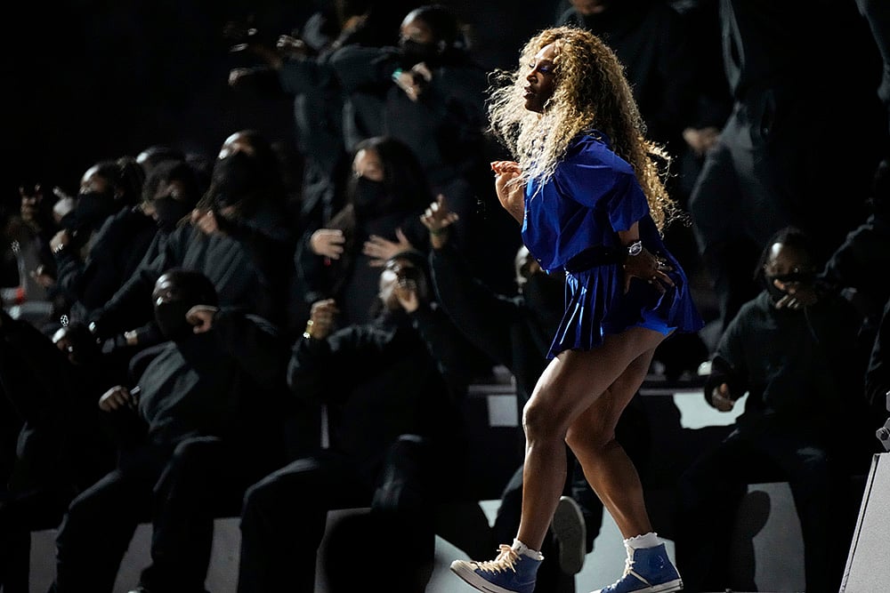 NFL Super Bowl 59 football game Philadelphia Eagles vs Kansas City Chiefs: Serena Williams