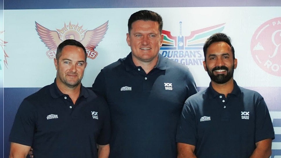 Photo: X | Betway SA20 : SA20 League Commissioner Graeme Smith (M) with Dinesh Karthik (R) and Mark Boucher (L).