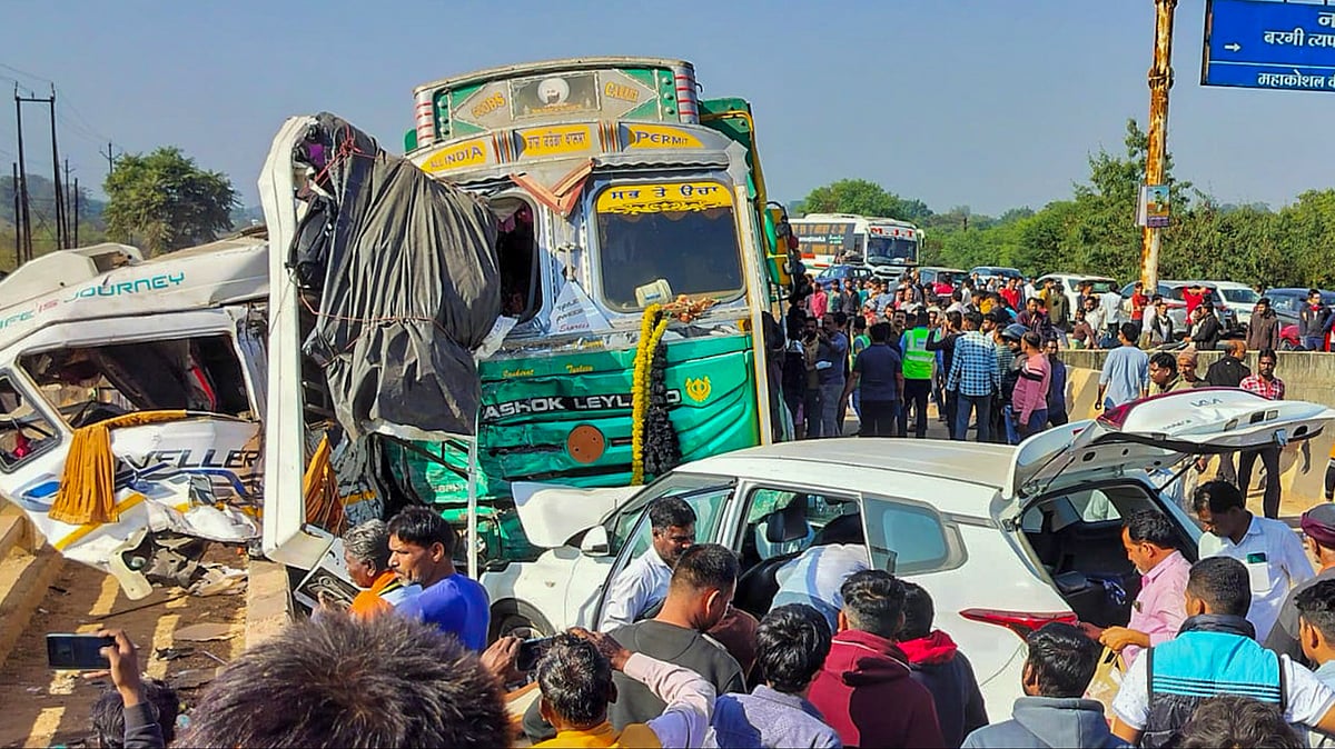 -PTI : Madhya Pradesh: 9 Devotees Returning From Maha Kumbh Meet With Fatal Road Accidents