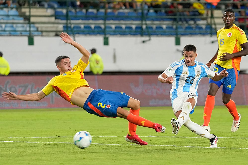 Argentina U20 vs Colombia U20 Soccer South American U20 Championship: Simon Garcia