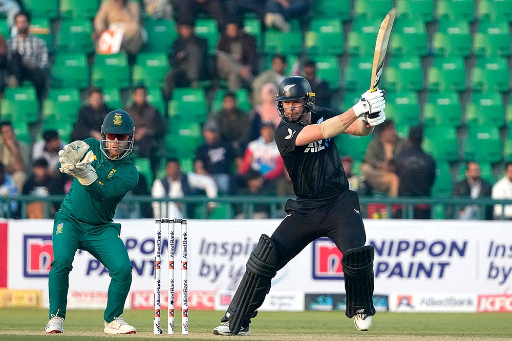 Pakistan Tri-Series Cricket Match 2 New Zealand and South Africa NZ Vs SA ODI_ Glenn Phillips