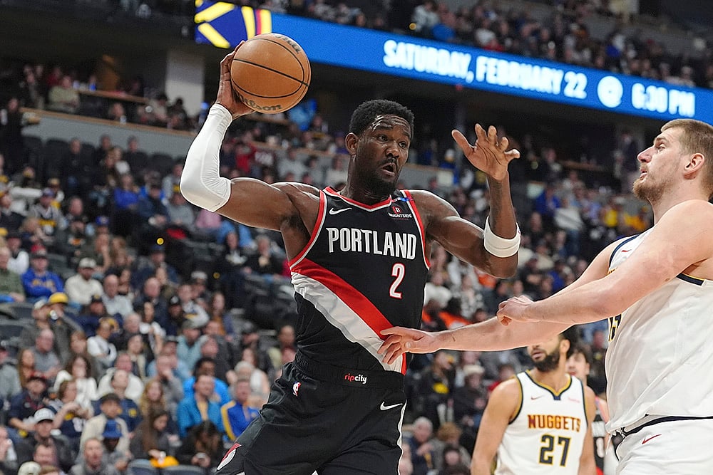 NBA Bakstball Portland Trail Blazers vs Denver Nuggets Basketball: Deandre Ayton