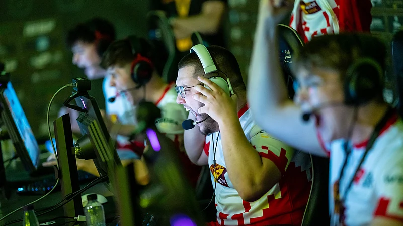 e-sports-gaming-x