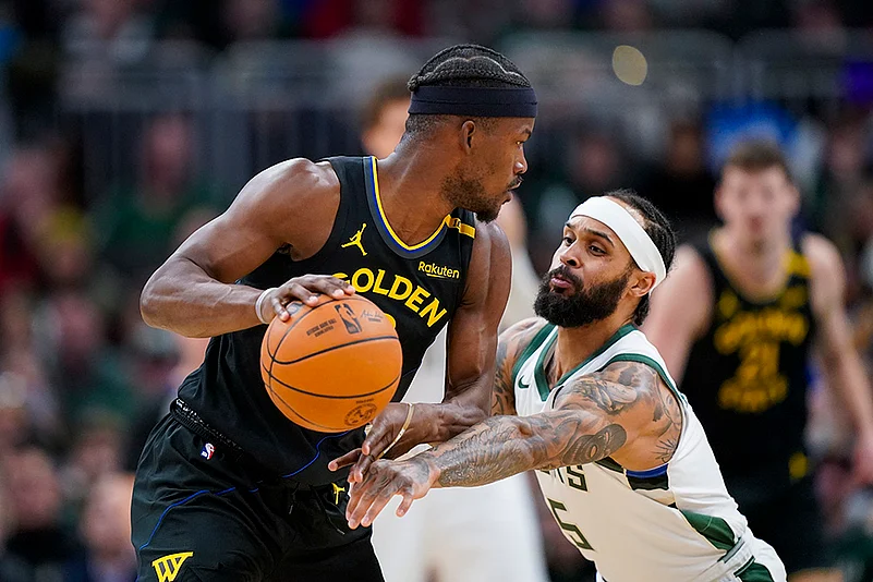 NBA Bakstball Golden State Warriors vs Milwaukee Bucks Basketball: Gary Trent Jr.