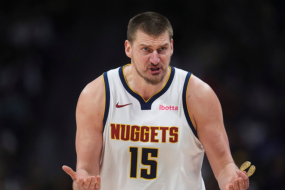 NBA Bakstball Portland Trail Blazers vs Denver Nuggets Basketball: Nikola Jokic 