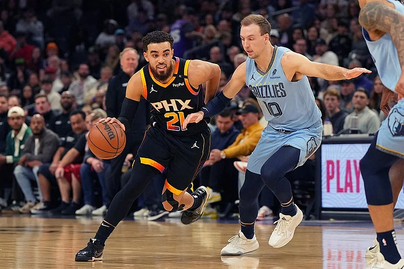 NBA Basketball Game: Memphis Grizzlies vs Phoenix Suns