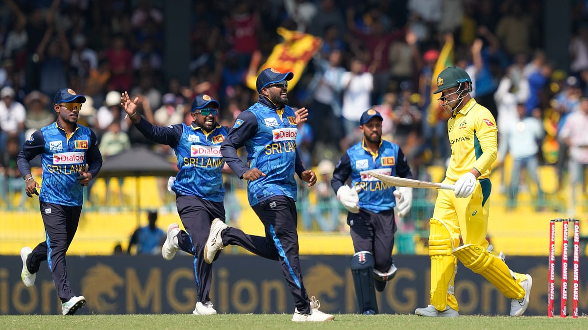 AP Photo/Eranga Jayawardena : Australia's Jake Fraser-McGurk leaves the ground after losing his wicket during the first ODI cricket match between Sri Lanka and Australia in Colombo.