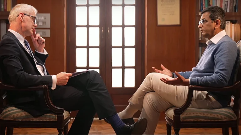 EX-CJI DY Chandrachud with Stephen Sackur during the BBC interview. - Screengrab from BBC India video