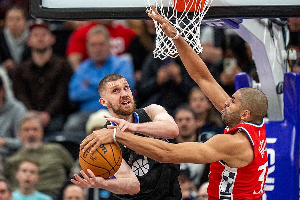 NBA Basketball Game: Los Angeles Clippers vs Utah Jazz
