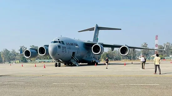 US military aircraft carrying first batch of illegal Indian immigrants landed in Amritsar