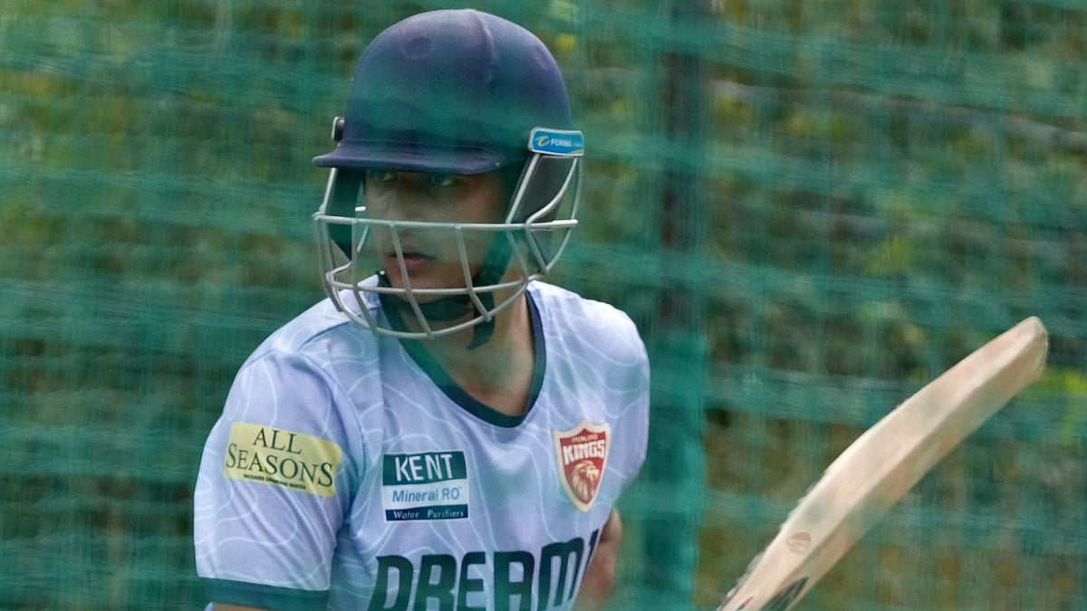 Priyansh Arya bats in the nets during a Punjab Kings training session. - Punjab Kings