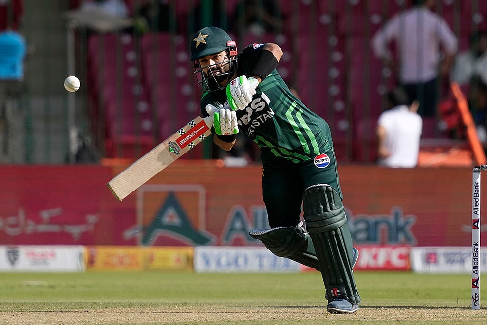 Tri-Series Cricket: New Zealand vs Pakistan